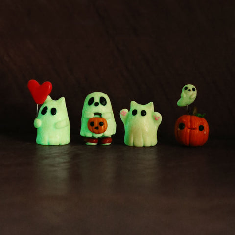 October | Cutie Mini Ghost Pals